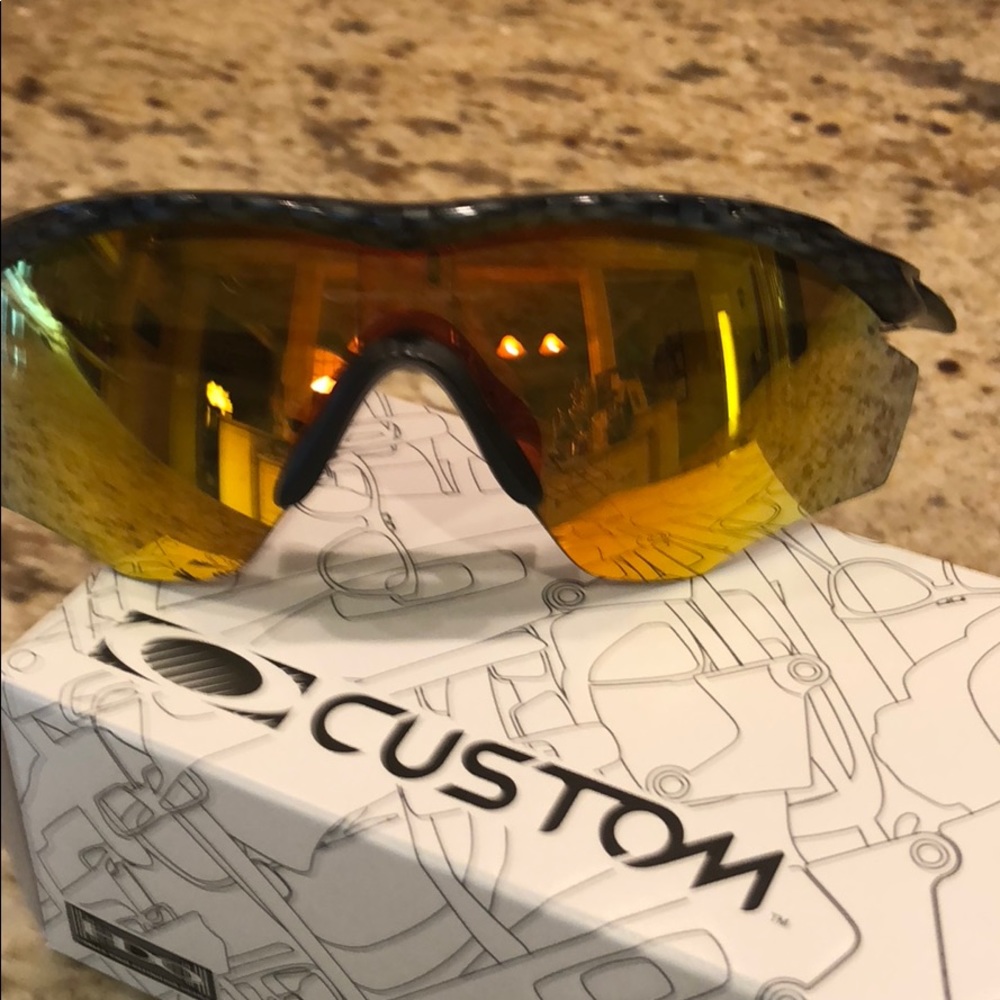 NIB Custom Oakley sunglasses - Picture 3 of 8